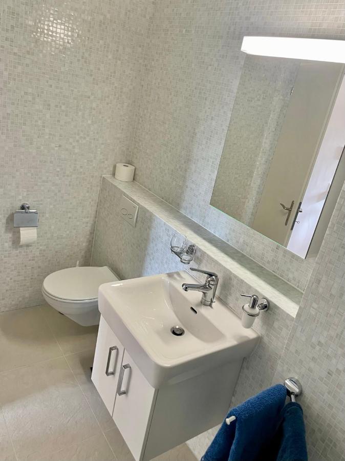 Studio Bahnhof Spiez Apartment Екстериор снимка